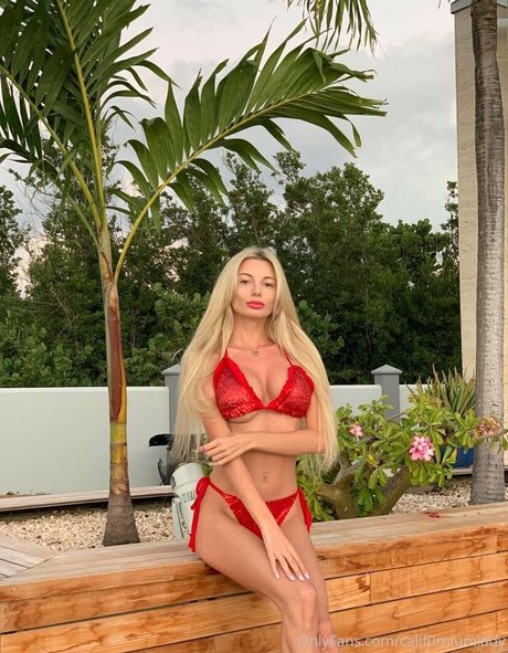 calif0rniumlady model pretty photo