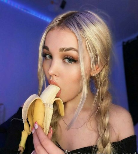 julia pearl star nudes img