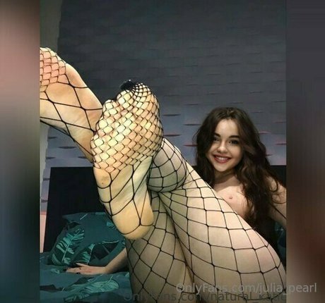 julia pearl sex actress pictures