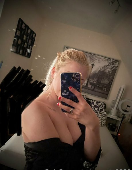 sarunia6996 beautiful pornstar pictures