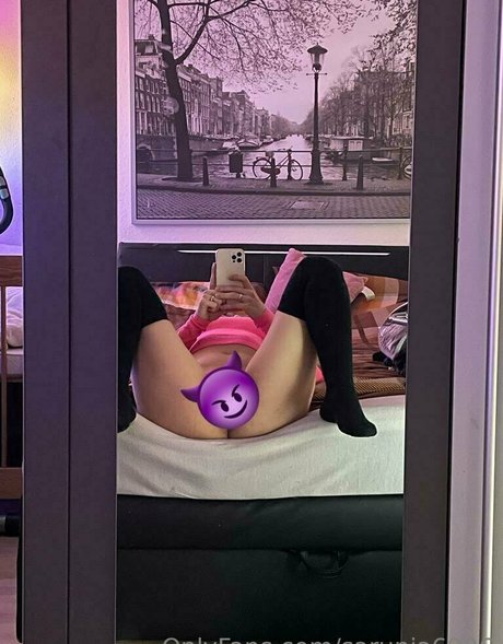 sarunia6996 model sex picture