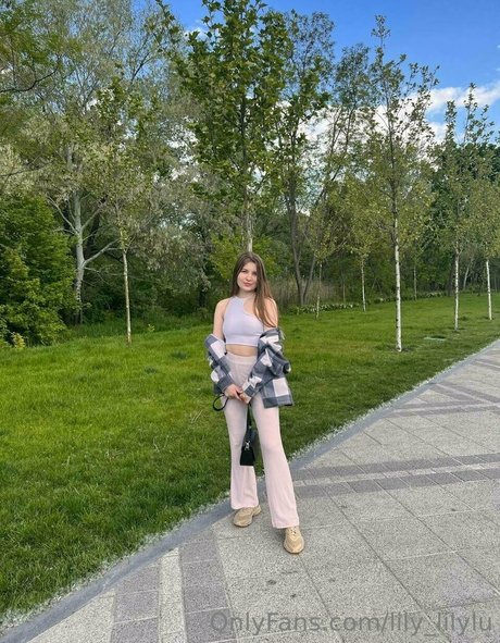 lily lilylu model nice pictures