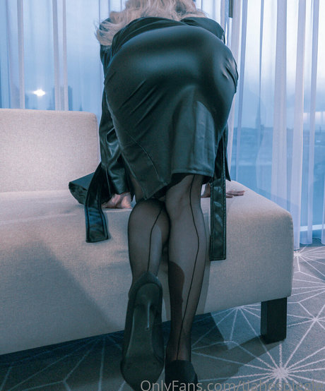 tiahespiegle xxx model img