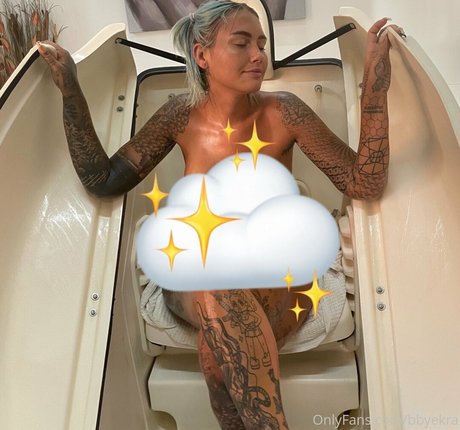 bbyekra nude star galleries