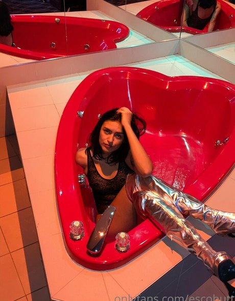 escobutt pornstar top pic