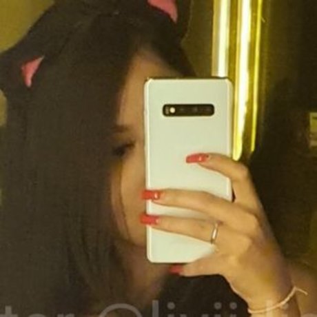 Livia Dias hot actress photo