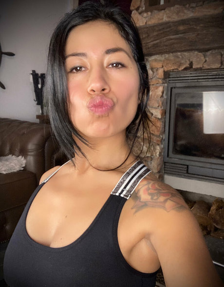 naughty skull porn actress photo