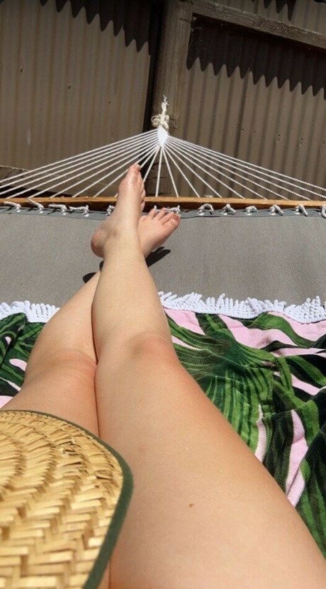 BitterBritt star pretty image