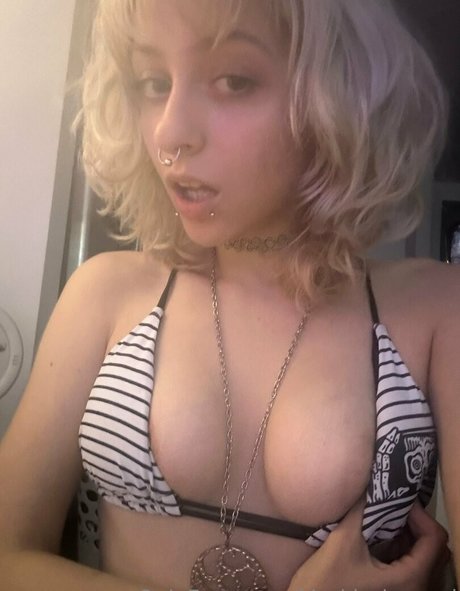 Kuromi model nice pics