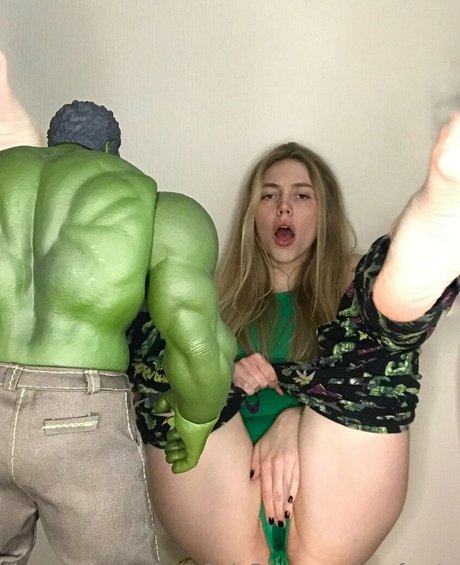 larafrosty xxx pornstar img