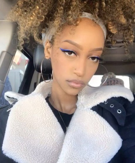 Solaya Ismail star sex gallery