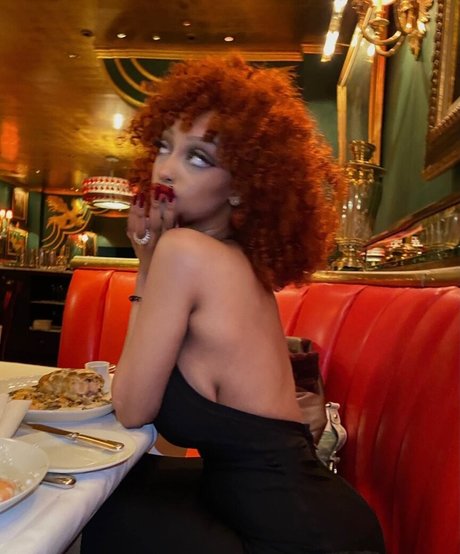 Solaya Ismail star pretty image