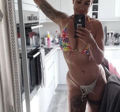 Iamrebeccanicholls pornstar adult image