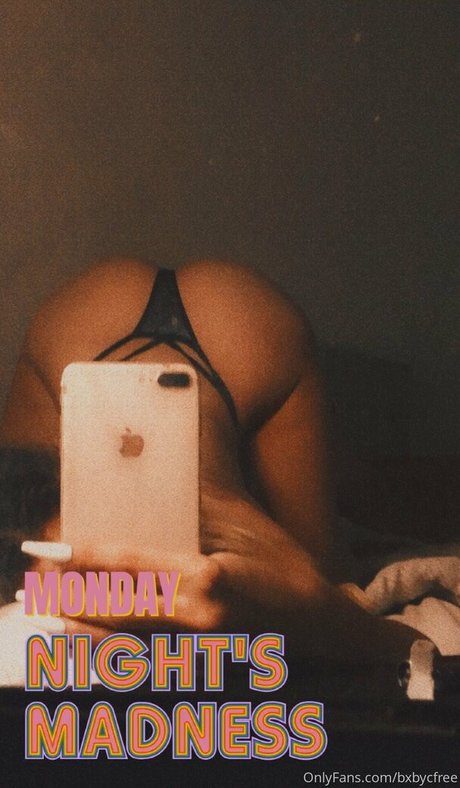 ariafreee nudes star photos