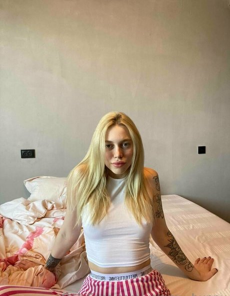 yammy bunny sex model pics