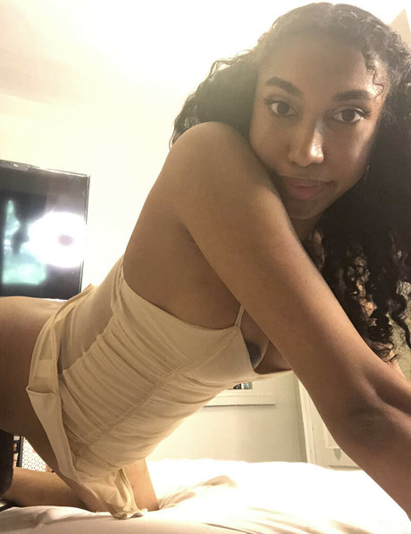 Alyssa Cova pornstar high quality photo