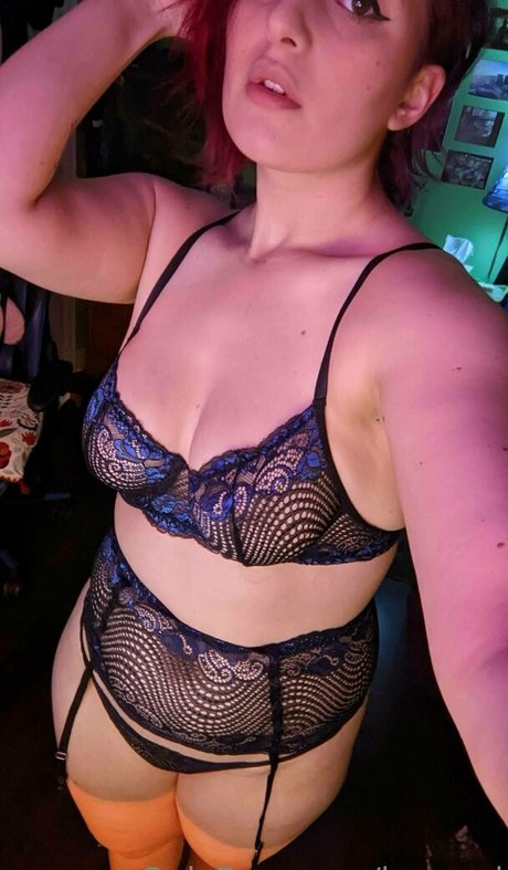 baeged top star photos