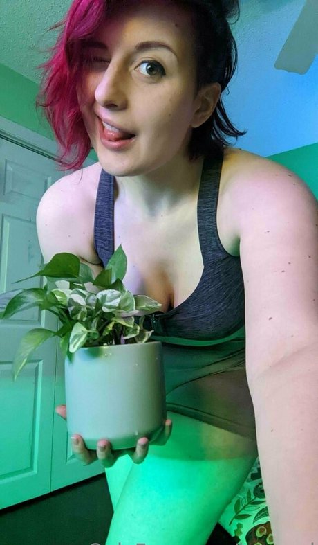 baeged nudes model pic