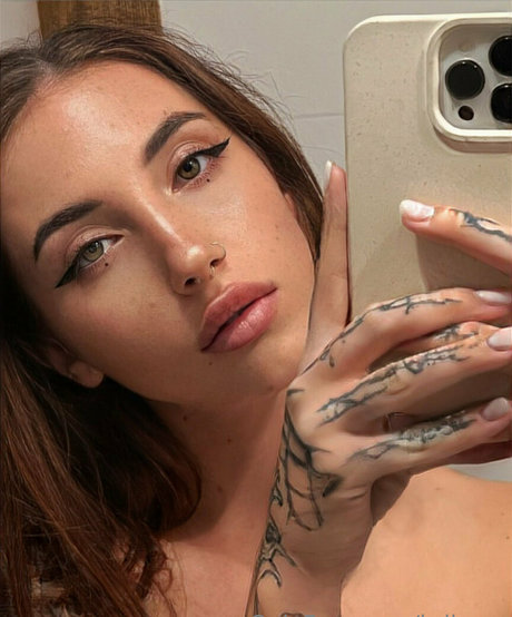 bribunn sexy star pic