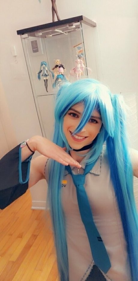 samaishi pretty model pictures