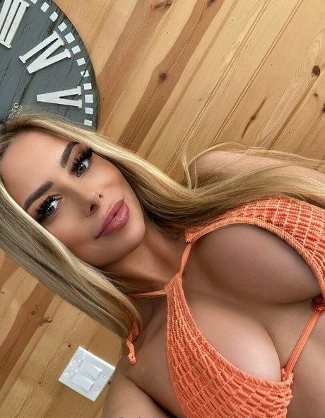 Miley Mayes pornstar free photo