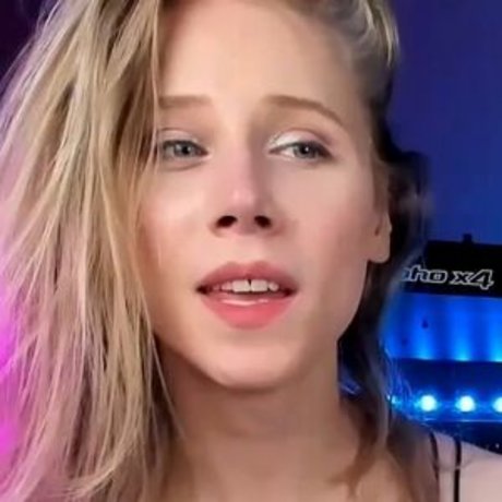 Realjuliajane star sex archive