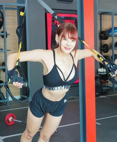 Beeko Pinknavy actress image