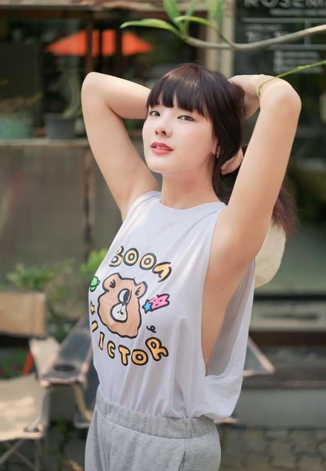 Beeko Pinknavy nude pornstar img