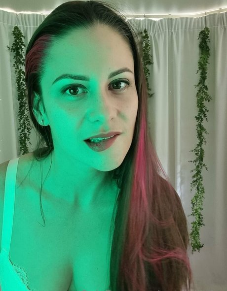 aussielilyfox model erotic pic