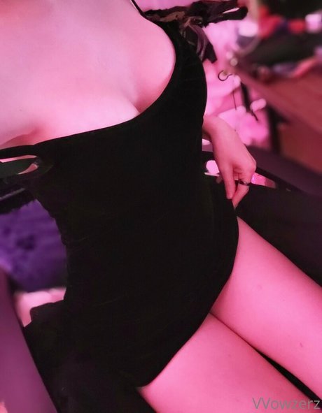 vvowzerz pornographic model galleries