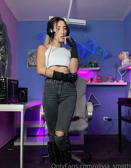 oliviasmiithfree pretty model galleries