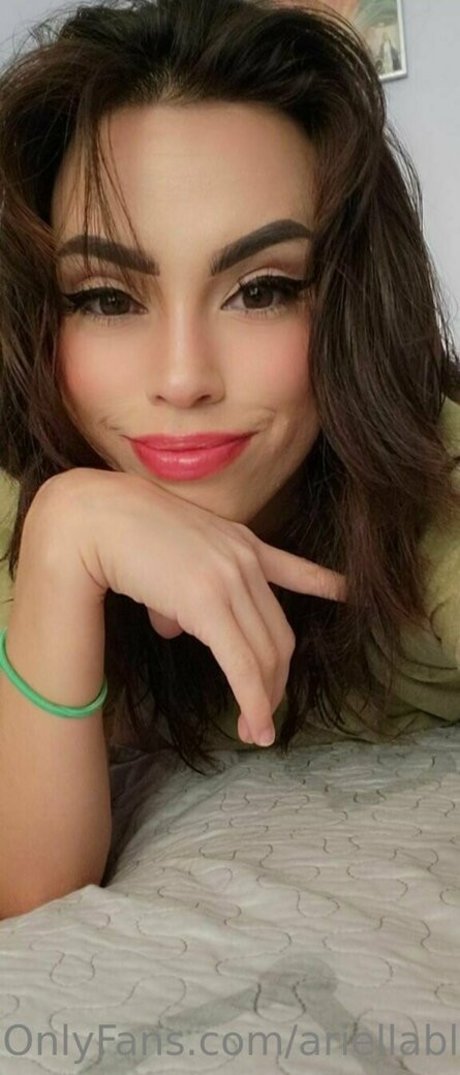 ariellabloom model exclusive galleries