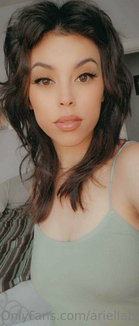 ariellabloom model hot photo