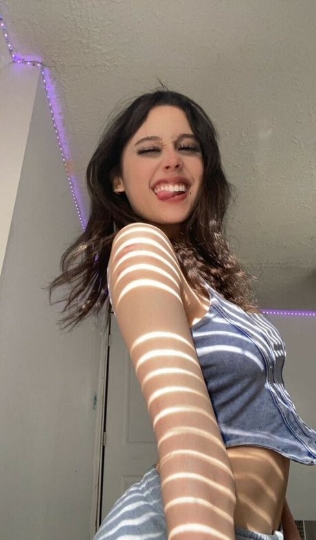 thtonefemale star hot photo