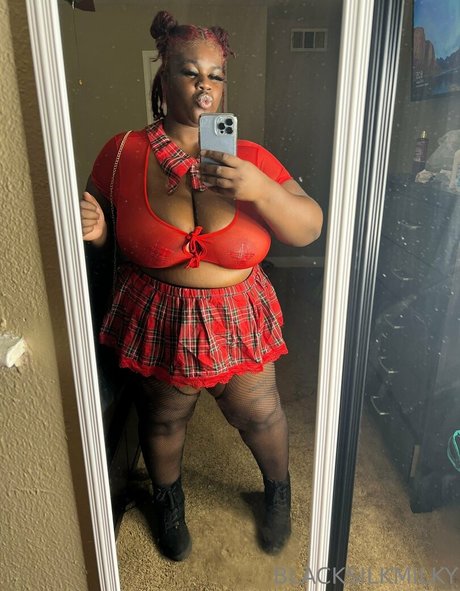 sexyblacksilkp1 pornographic model image