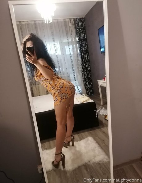 naughtydonna xxx star image