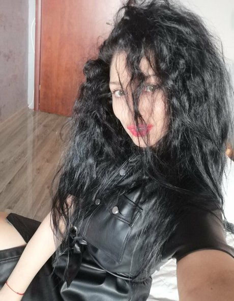 naughtydonna high quality model picture