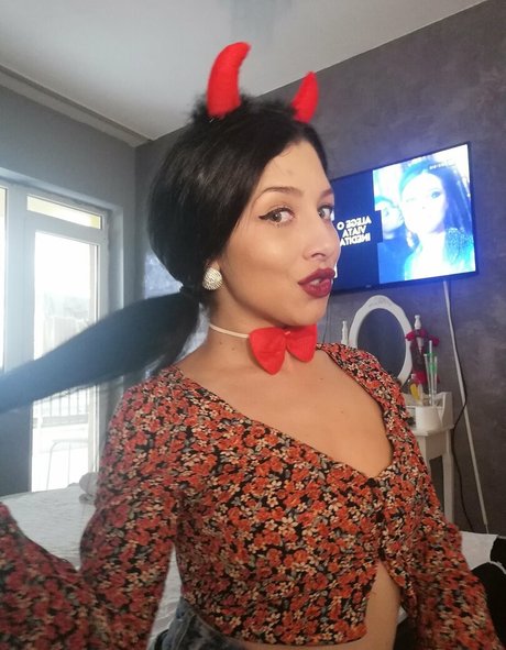 naughtydonna hd star image