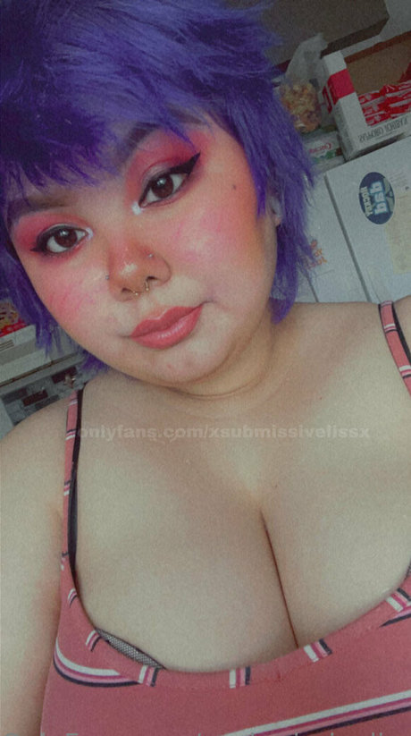 xsubmissivelissx free actress photos