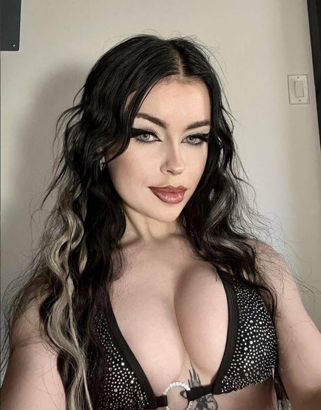 emmanorton star sexy photos