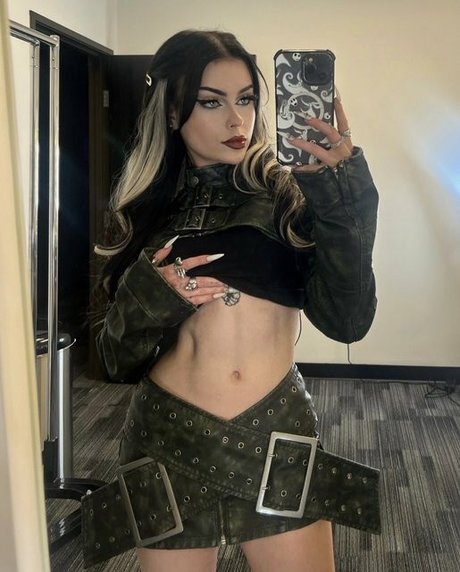 emmanorton model sexy gallery