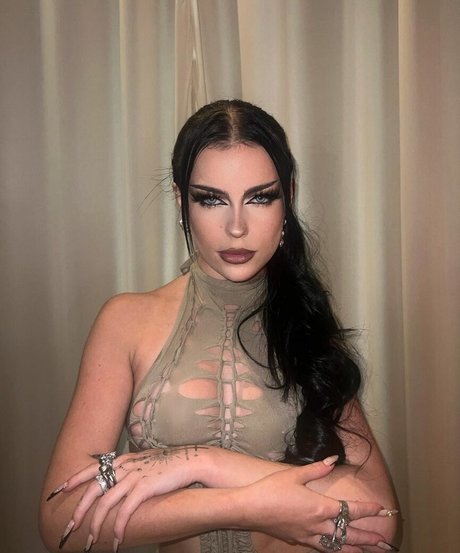 emmanorton pornstar beautiful image