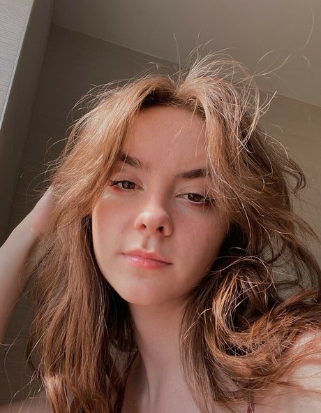 Laura Anne free actress photos