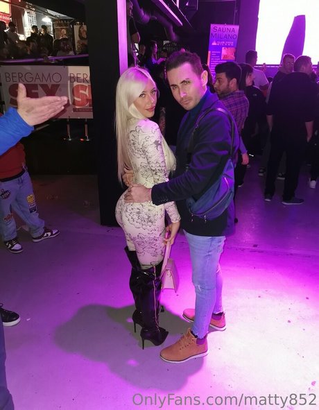 matty852 art model galleries