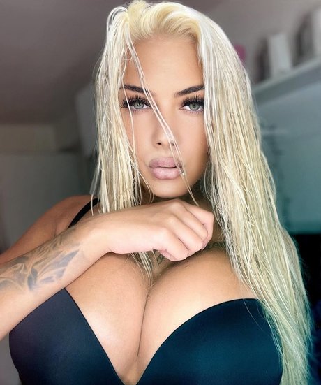 Deminecka model best images