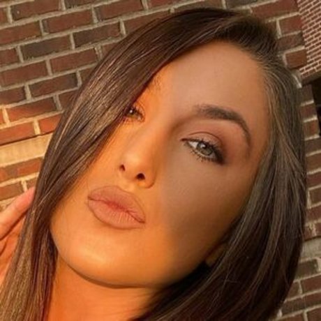 Audralee1k model nudes picture