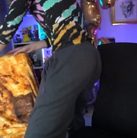 Lowco xxx actress archive