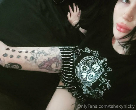 tshexynicky model xxx image