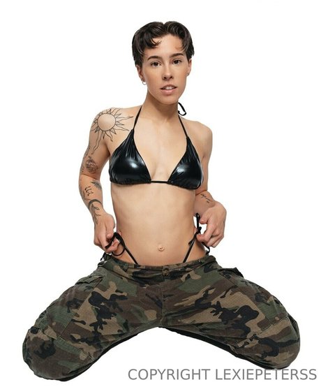 Lexiepeterss star hd photo