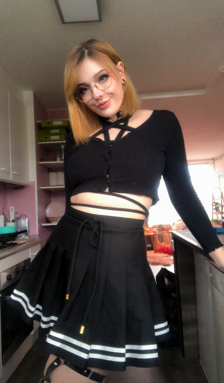 feyafernfree model free archive